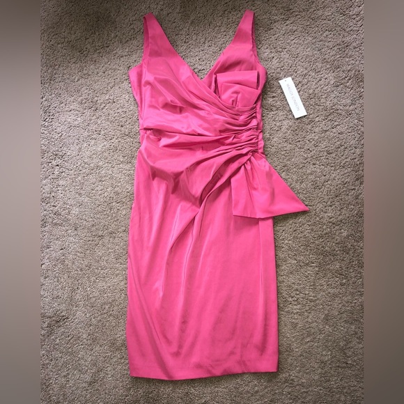 Maggy London Dresses & Skirts - 💗NEW! Maggy London Sleeveless Coral Ruched Cocktail Dress~ Size 4